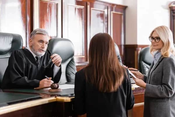 Abfindungsverhandlung mit Anwalt in Erkelenz
